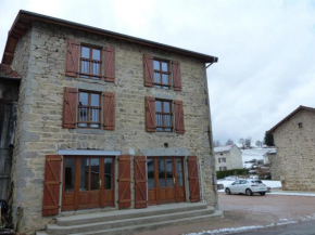 **Charmant Atelier Rénové, Jardin & Terrasse, Proche Ski et Vichy** - FR-1-489-140